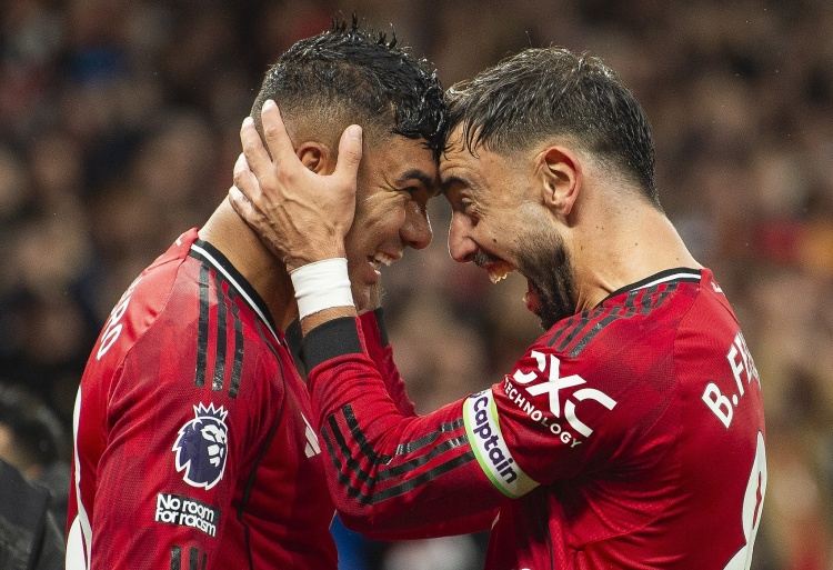 记者：B费是本赛季英超年度最佳球员的唯一选择 看他踢球是种享受