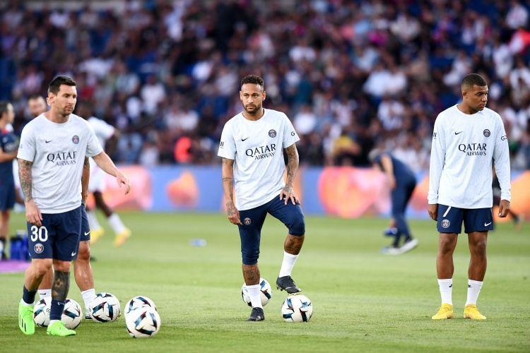 鲁梅尼格：巴黎一度拥有梅姆内，但那支球队不像现在这样是个整体