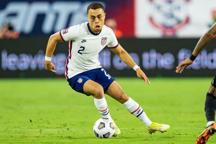 德斯特：一些巴萨队友不解为何把我卖掉，我认为自己适合这支巴萨