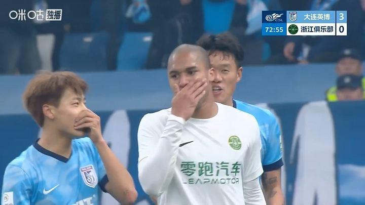 北青：中超捂嘴方式“问候”对手屡见不鲜，FIFA新规有助净化环境