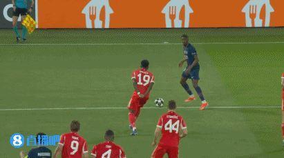 鲁尼、希勒谈巴黎vs拜仁争议手球：绝不是点球，先碰身体再碰到手