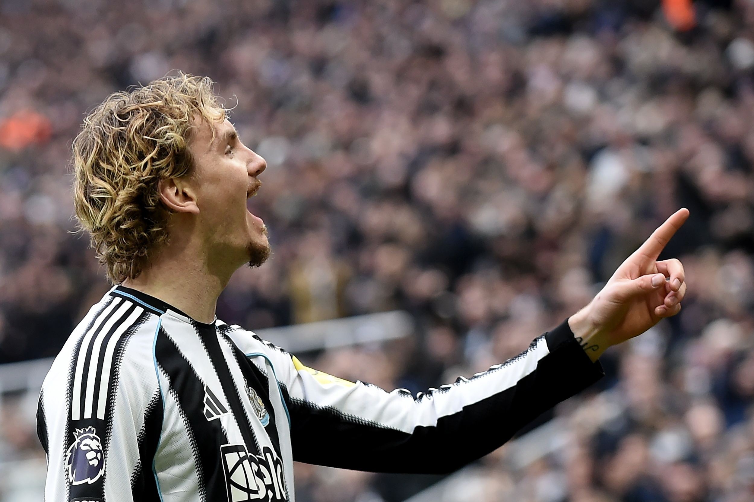 电讯报：纽卡今夏不会花重金签下球星，沃尔特马德和维萨可能离队