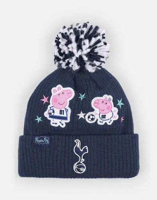 深陷降级却玩跨界？热刺推出小猪佩奇联名周边，引球迷怒批和调侃