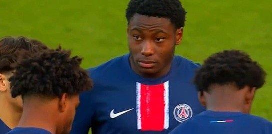 巴黎人报：巴萨关注巴黎17岁右后卫新星，球员合同明年到期