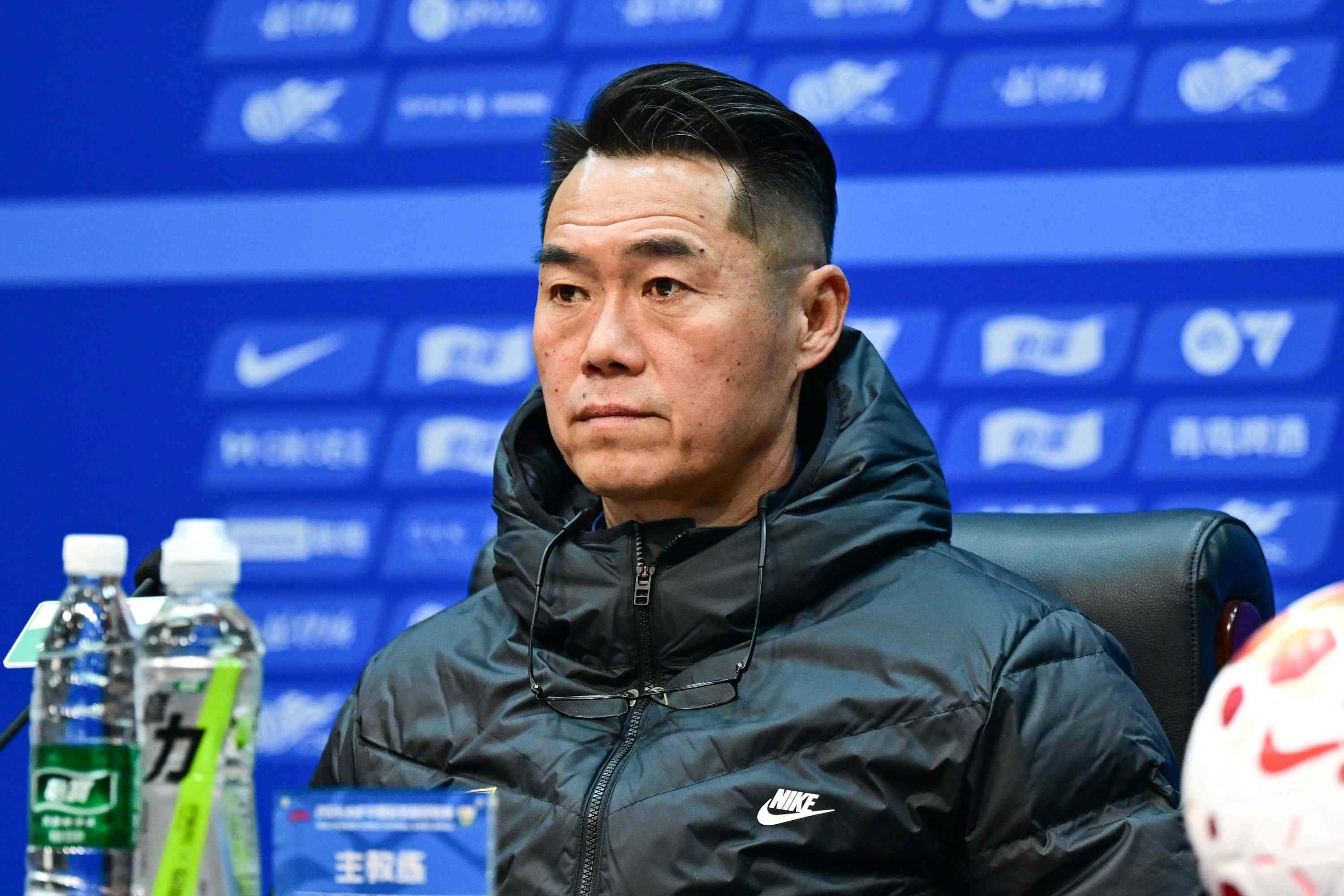 宿茂臻：刚开场像台球比赛非常安静，球员用行动赢得了我们球迷