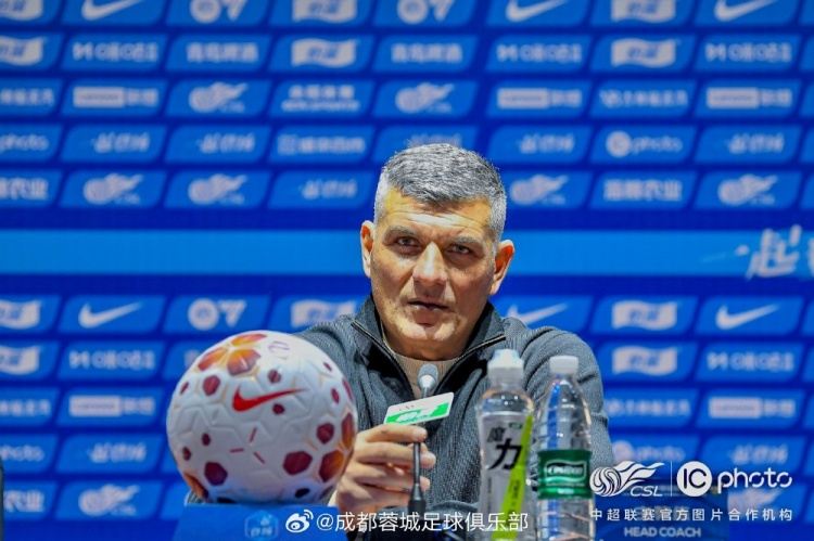 阿洛伊西：费利佩表现得非常好，能够在胶着时刻为球队打开局面