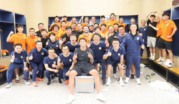 王大雷社媒庆祝：我只记得我们的比分是2-0；玉宁的进球真的漂亮