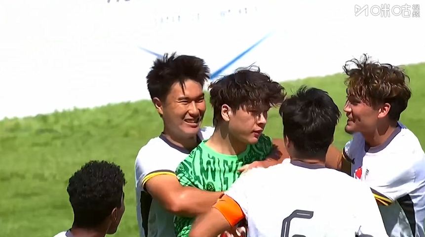 发挥出色！依合散扑点 多次扑救，助U19国足半场零封哥伦比亚U19