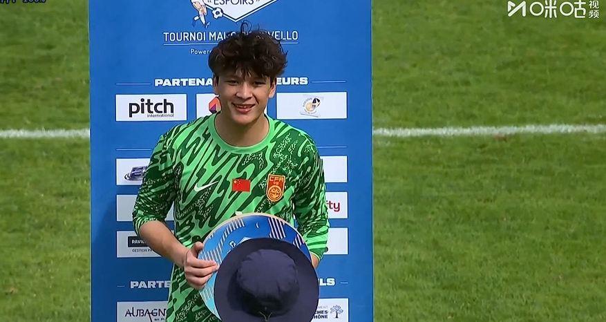 多次神扑 扑点！U19国足1-0哥伦比亚U19，依合散当选全场最佳球员