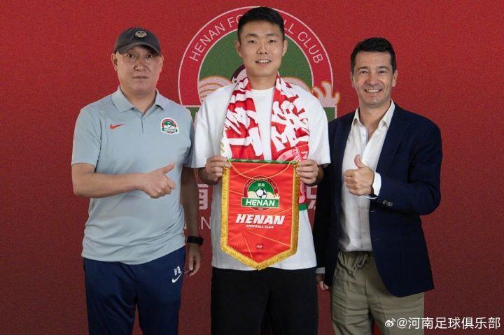 队长留下！河南队官方：与中场王上源正式完成续约