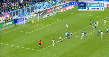 三镇客场2-1领先英博！卡迪斯造点并主罚命中